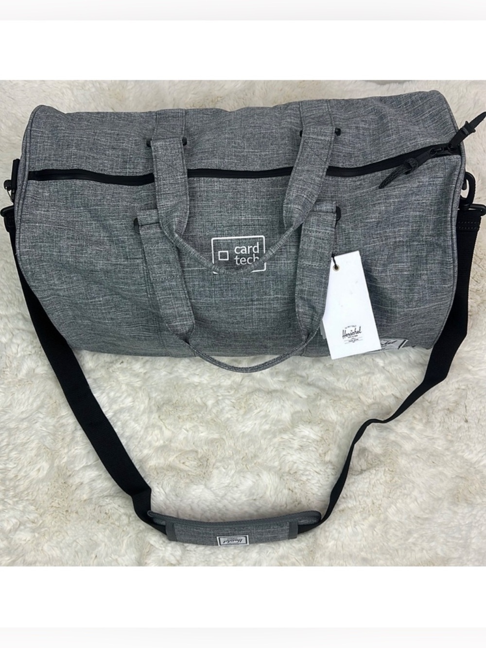 NWT Herschel Supply Company Novel 42.5L Gray Duffel Bag  Shoulder Strap …